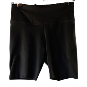 NIKE FAST Women's Black High-Waisted Shorts SZ Small